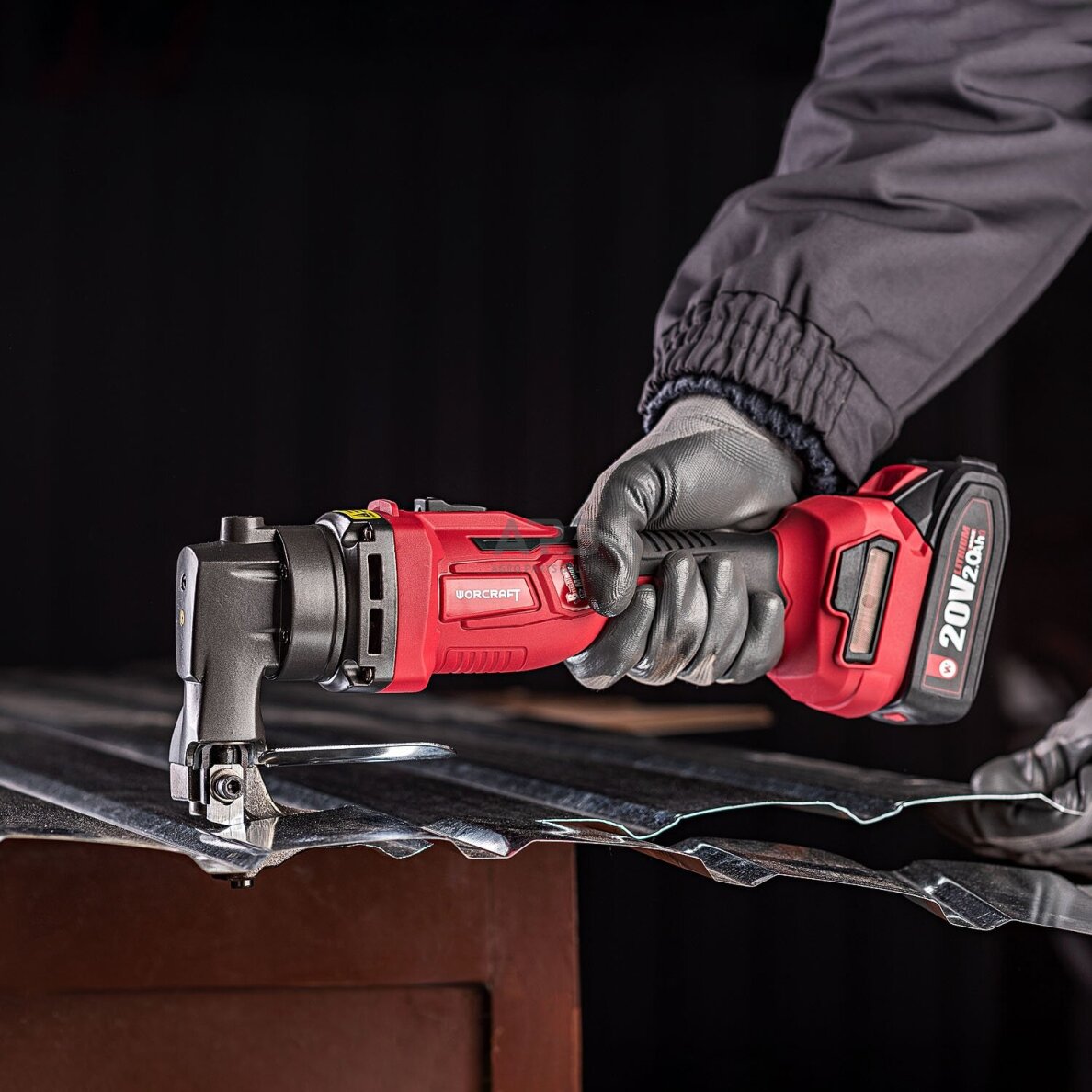 Akumuliatorinės skardos kirpimo žirklės 20V LI-ION 13