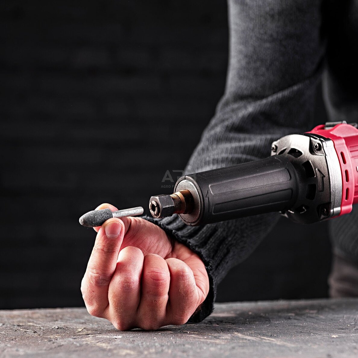 Akumuliatorinis mini tiesinis šlifuoklis 6mm 20V LI-ION 13