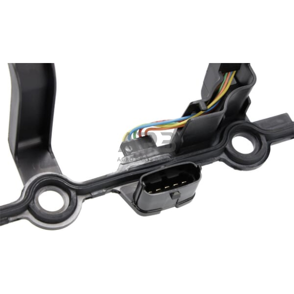 Dalis DEUTZ-FAHR technikai 04515850 Kapoto tarpiklis 2 Dalis DEUTZ-FAHR technikai 04515850 Kapoto tarpiklis 2