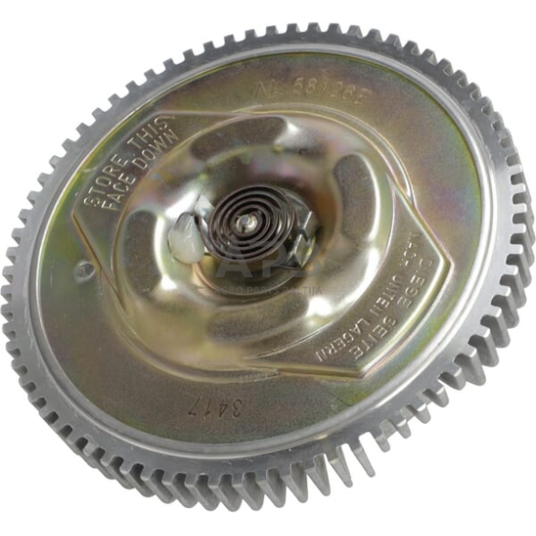 Dalis John Deere technikai AL58126 Klampi ventiliatoriaus sankaba 1 Dalis John Deere technikai AL58126 Klampi ventiliatoriaus sankaba 1