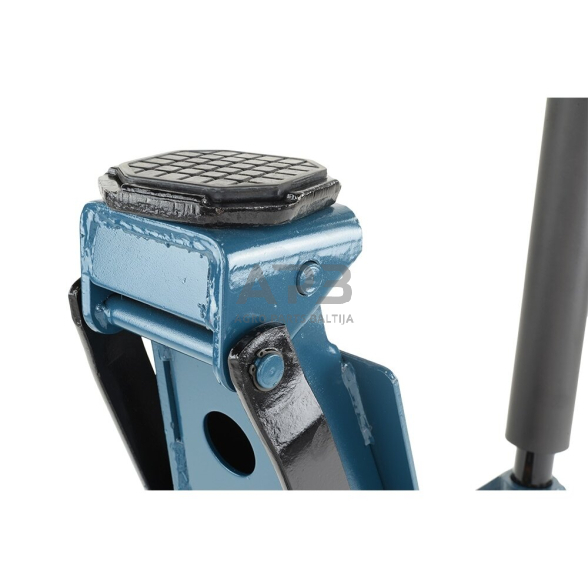 Domkratas su ratukais 3t. Pažemintas 8 Domkratas su ratukais 3t. Pažemintas 8