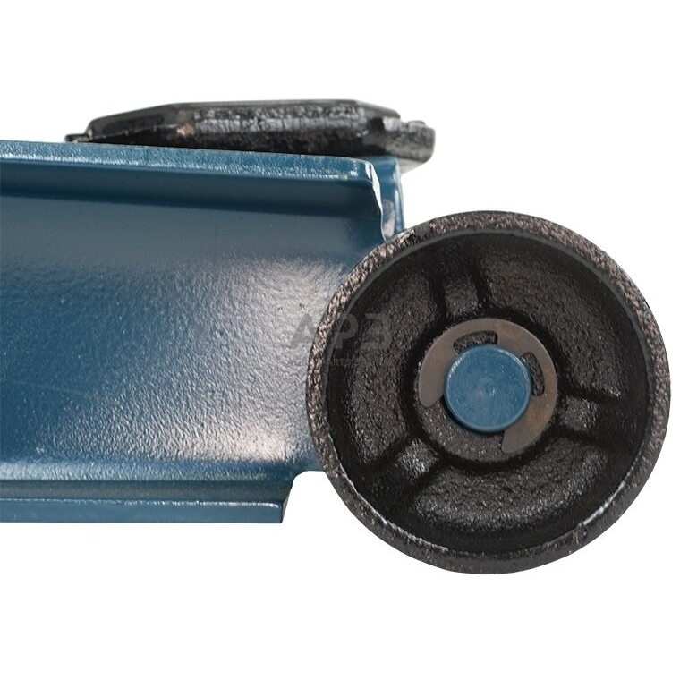 Domkratas su ratukais 3t. Pažemintas 11 Domkratas su ratukais 3t. Pažemintas 11