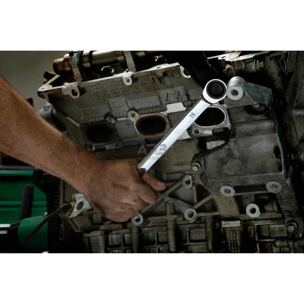 Kombinuotų raktų su terkšle rinkinys 7vnt. (8-19mm) 120XP 6 Kombinuotų raktų su terkšle rinkinys 7vnt. (8-19mm) 120XP 6