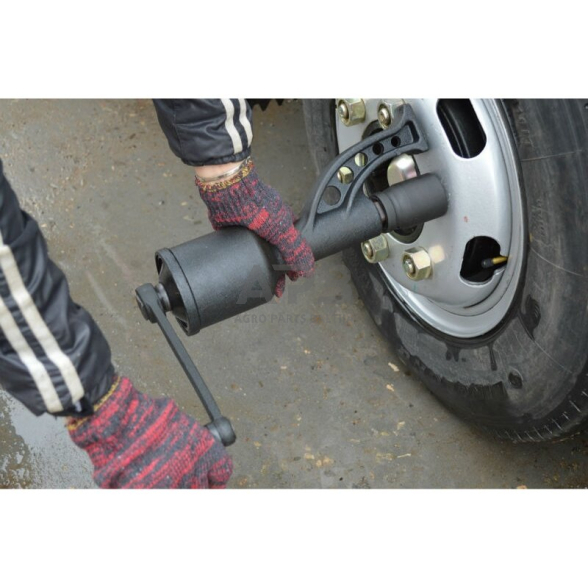 Padidintos jėgos rato raktas (su galvučių rinkiniu) 1:58 1 Padidintos jėgos rato raktas (su galvučių rinkiniu) 1:58 1