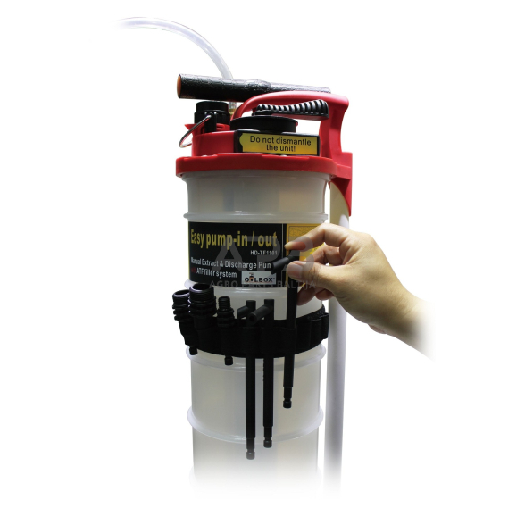 Pavarų dėžės tepalo keitimo įrenginys 6l su ATF adapterių rink. 4 Pavarų dėžės tepalo keitimo įrenginys 6l su ATF adapterių rink. 4