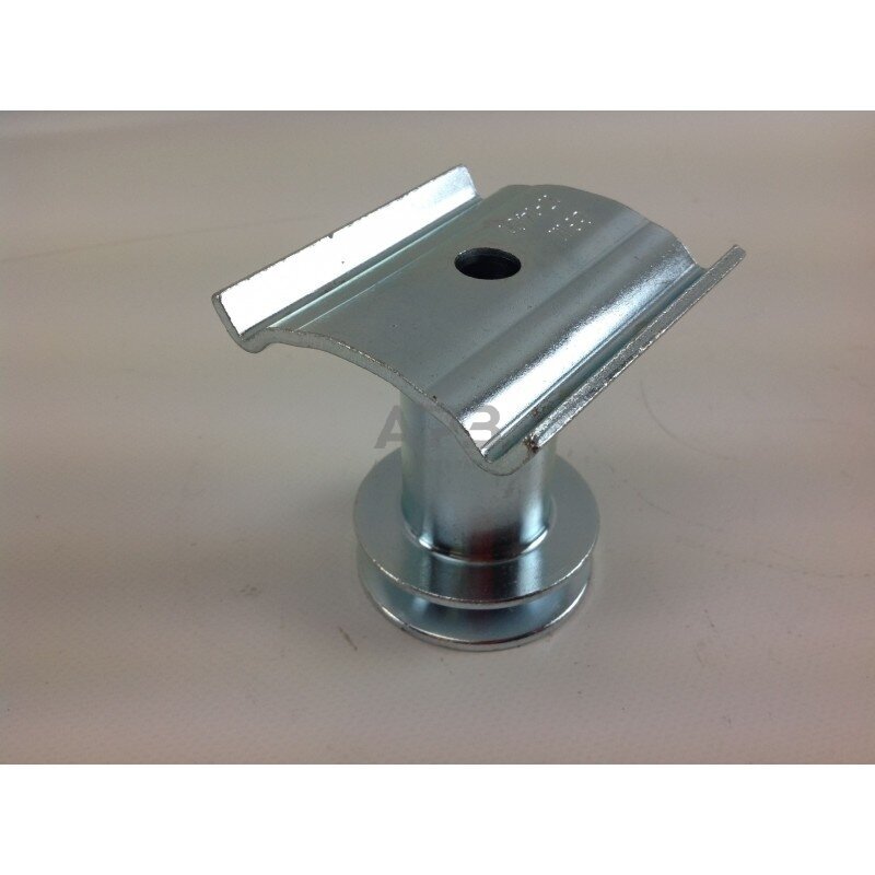 Peilio laikiklis Toro 106-3987, 104-8687, 104-8695, 20001, 20003, 20005, 20007, 20008, 20009, 20012, 20013, 20014, 20016, 20017, 20018, 20019, 20036, 20037, 20038, 20039, 20041, 20049, 20051, 20053, 20054, 20055, 20057, 20062, 20064, 20065, 20066, 20067, 2 Peilio laikiklis Toro 106-3987, 104-8687, 104-8695, 20001, 20003, 20005, 20007, 20008, 20009, 20012, 20013, 20014, 20016, 20017, 20018, 20019, 20036, 20037, 20038, 20039, 20041, 20049, 20051, 20053, 20054, 20055, 20057, 20062, 20064, 20065, 20066, 20067, 2