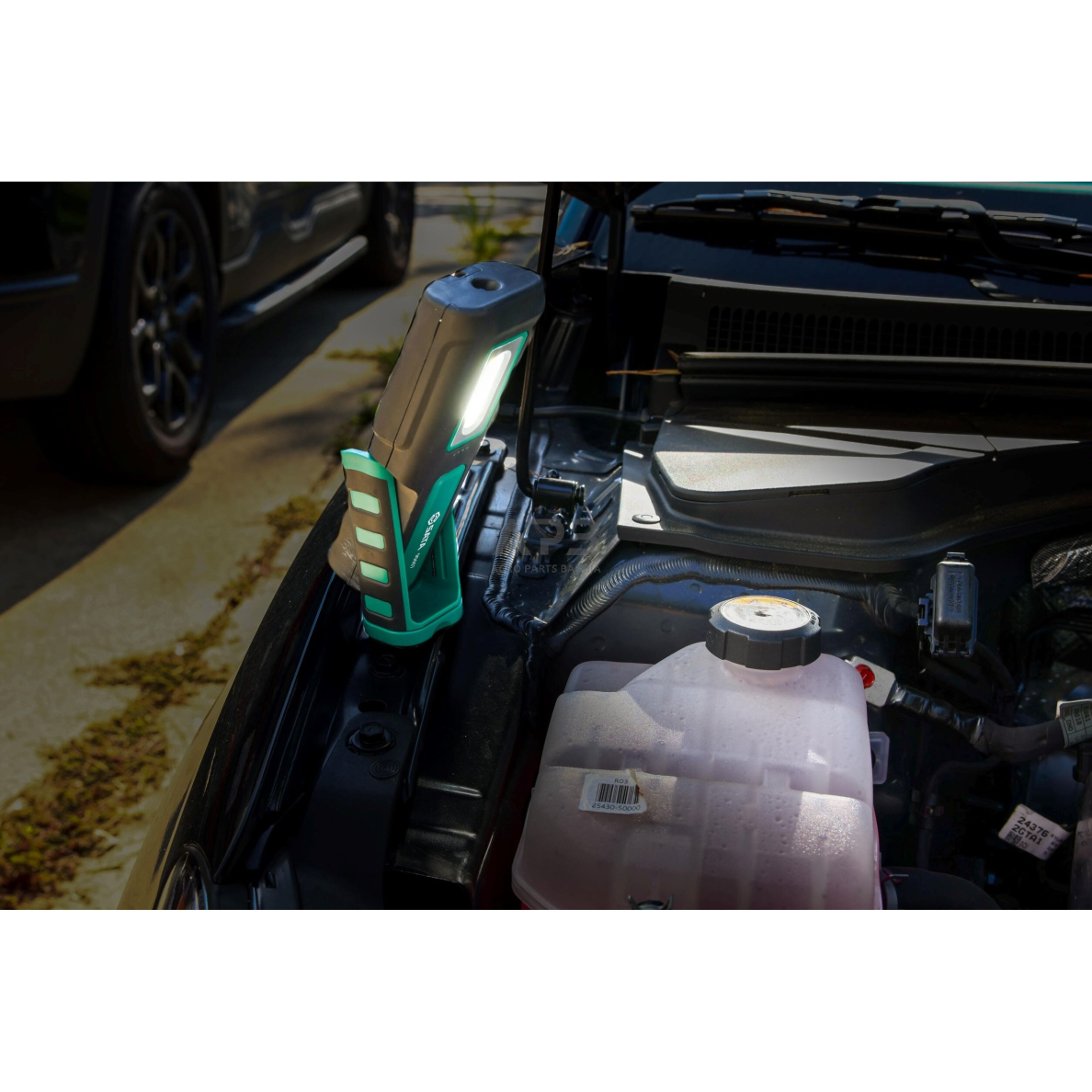 Prožektorius darbui COB (6+1W) (su belaidžiu įkrovimu) 4