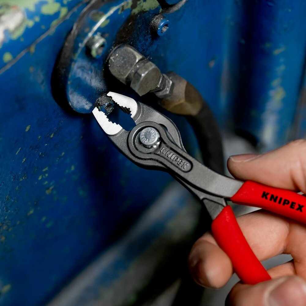 Santechninės replės 150mm (dvigubo griebimo) KNIPEX (su fiksavimu) 6 Santechninės replės 150mm (dvigubo griebimo) KNIPEX (su fiksavimu) 6