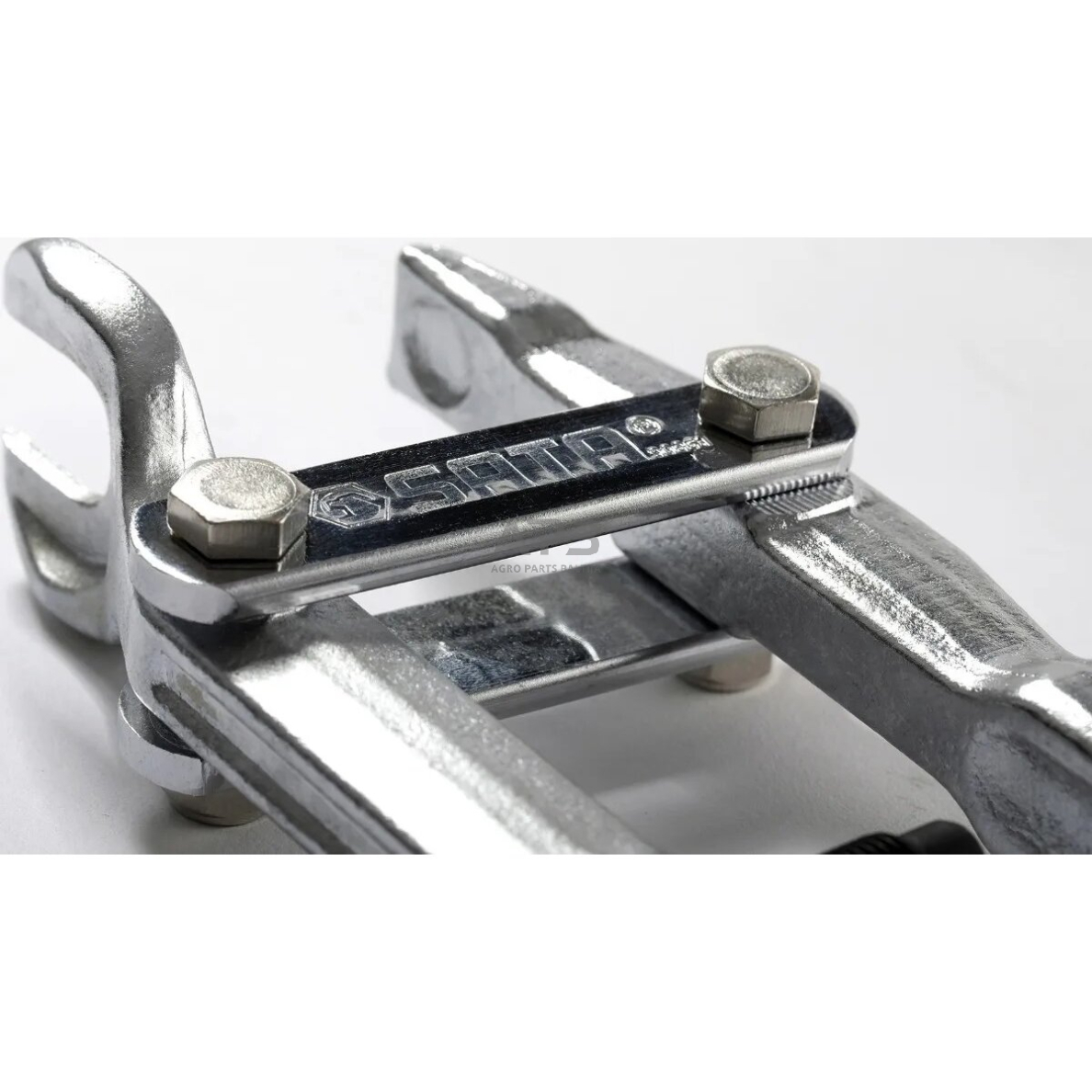 Šarnyrų nuėmiklis 4 Šarnyrų nuėmiklis 4