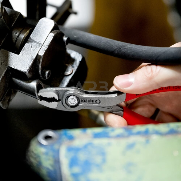 Santechninės replės 150mm (dvigubo griebimo) KNIPEX (su fiksavimu) 8 Santechninės replės 150mm (dvigubo griebimo) KNIPEX (su fiksavimu) 8