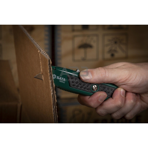 Trapecinis peilis (savaime susitraukiantis) su keičiama geležte 19mm ir 5 peiliukais 3 Trapecinis peilis (savaime susitraukiantis) su keičiama geležte 19mm ir 5 peiliukais 3