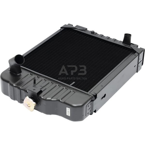 Traktoriaus radiatorius 133153001N 2 Traktoriaus radiatorius 133153001N 2