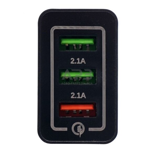 Įkroviklis 220V greito krovimo 2xUSB/2.1A +1USB/QC3.0 1