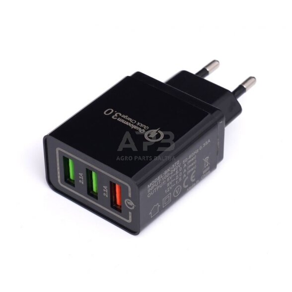 Įkroviklis 220V greito krovimo 2xUSB/2.1A +1USB/QC3.0 2
